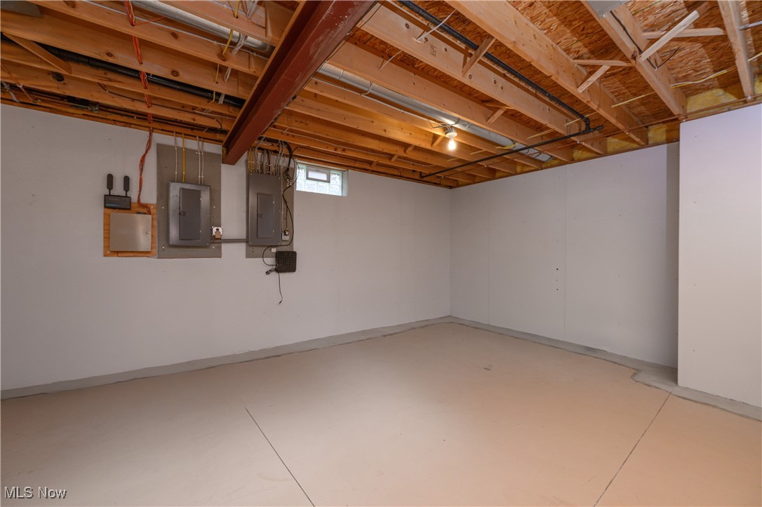 8374 Deacon Avenue Nw Property Photo 32