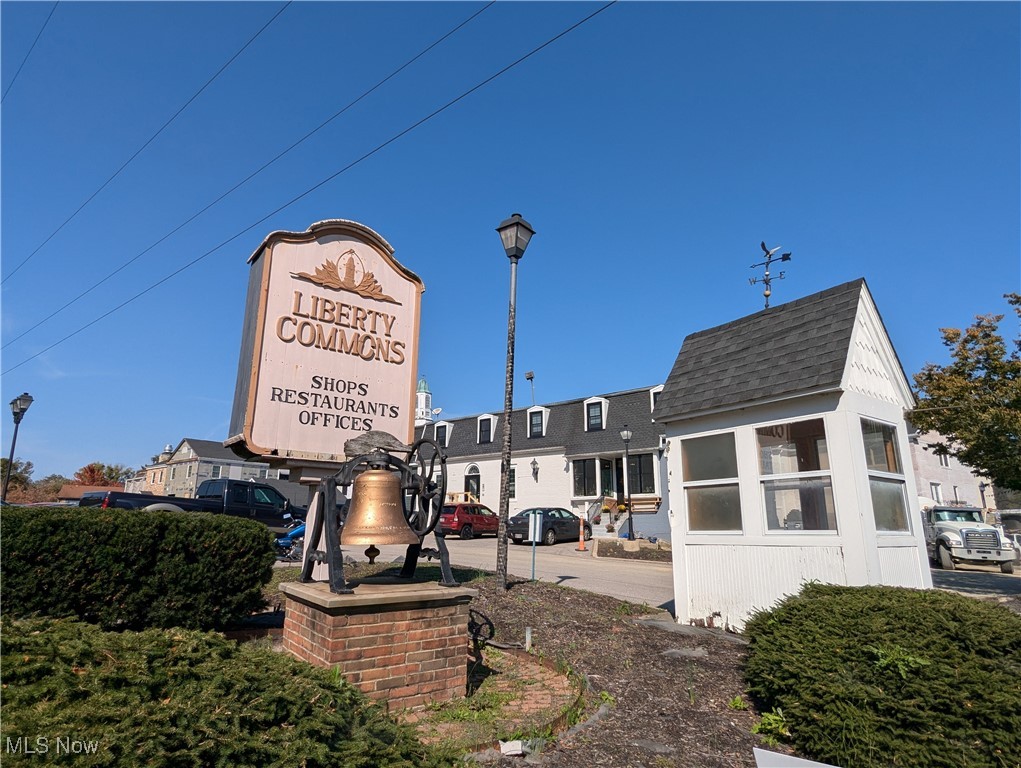 1300 Weathervane Lane 325 Property Photo 1