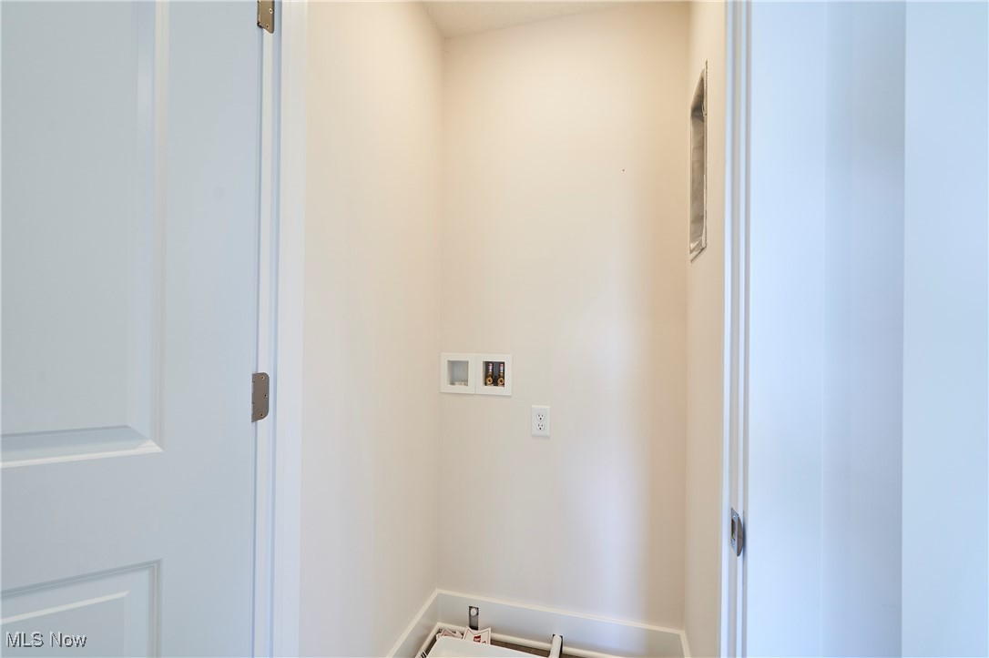 596 Mull Avenue 8 Property Photo 11