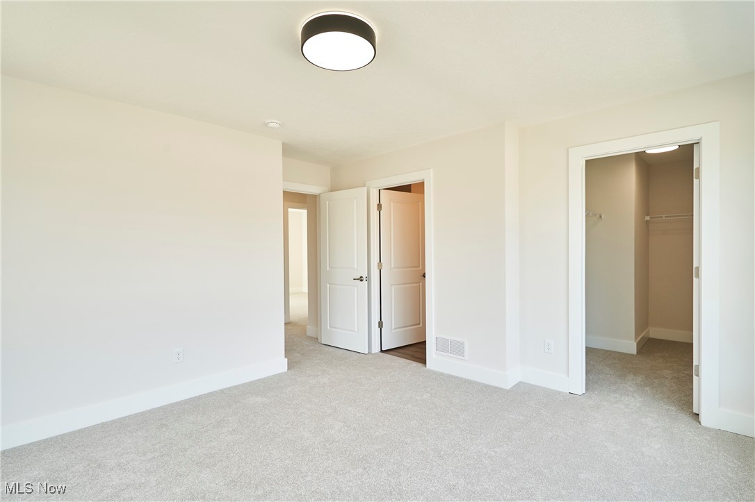 596 Mull Avenue 8 Property Photo 13