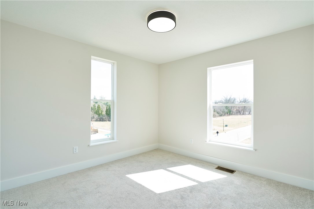 596 Mull Avenue 8 Property Photo 16