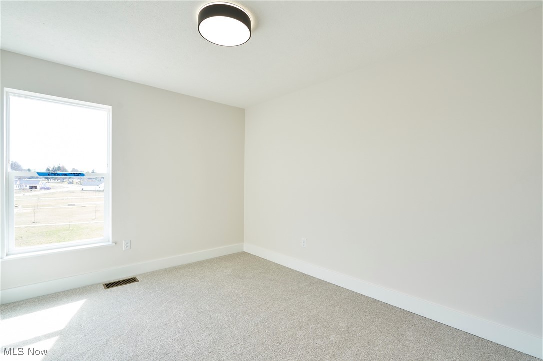 596 Mull Avenue 8 Property Photo 18