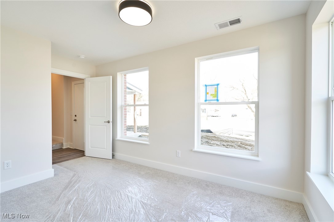 596 Mull Avenue 8 Property Photo 25