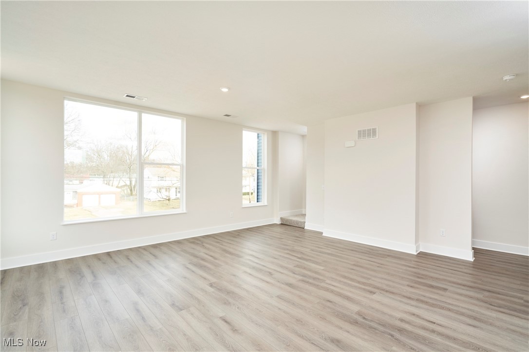 604 Mull Avenue 12 Property Photo 6