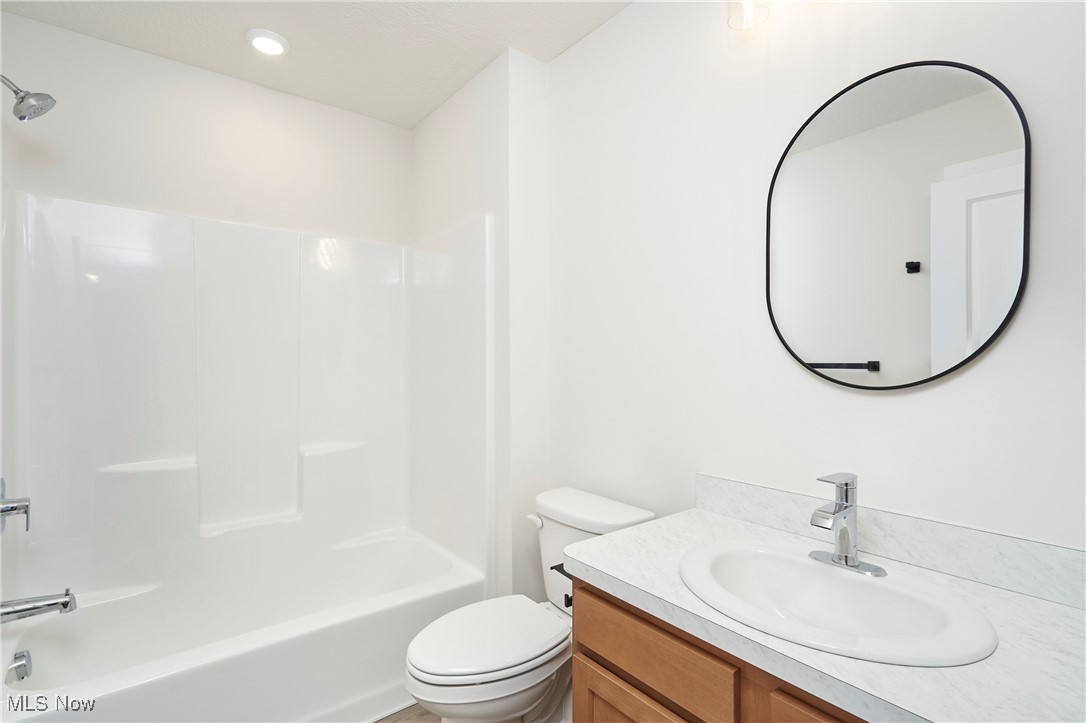 604 Mull Avenue 12 Property Photo 19
