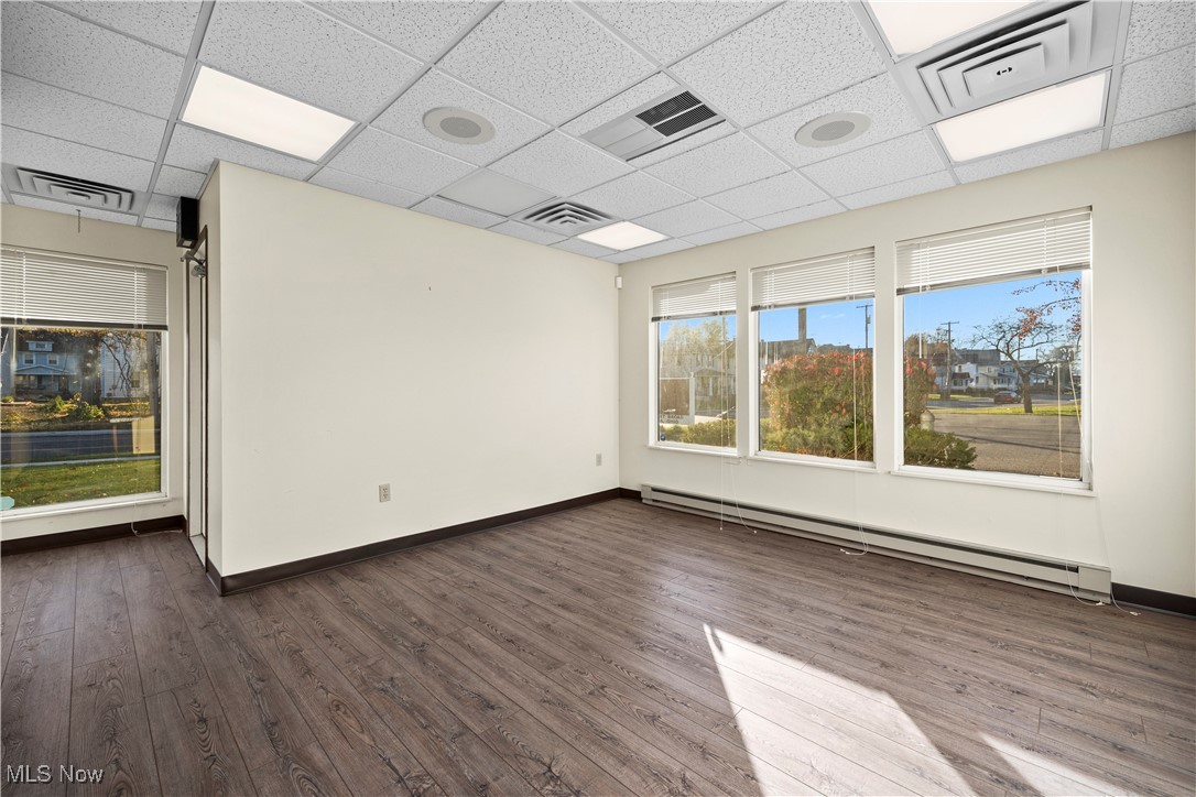 418 E Broad Street Property Photo 6