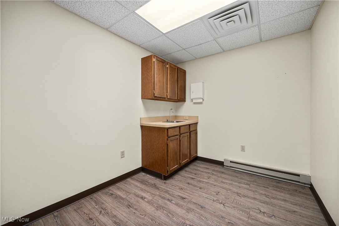 418 E Broad Street Property Photo 20
