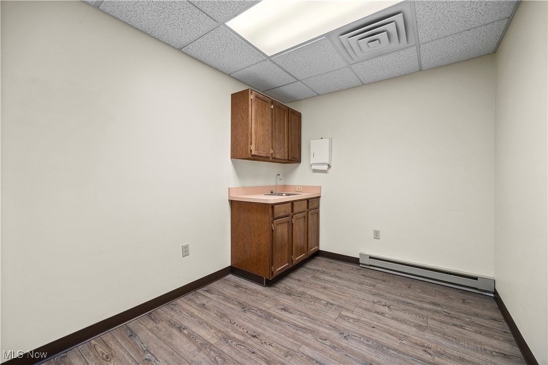418 E Broad Street Property Photo 22