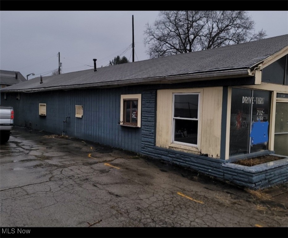 1730 Mahoning Avenue Property Photo 2