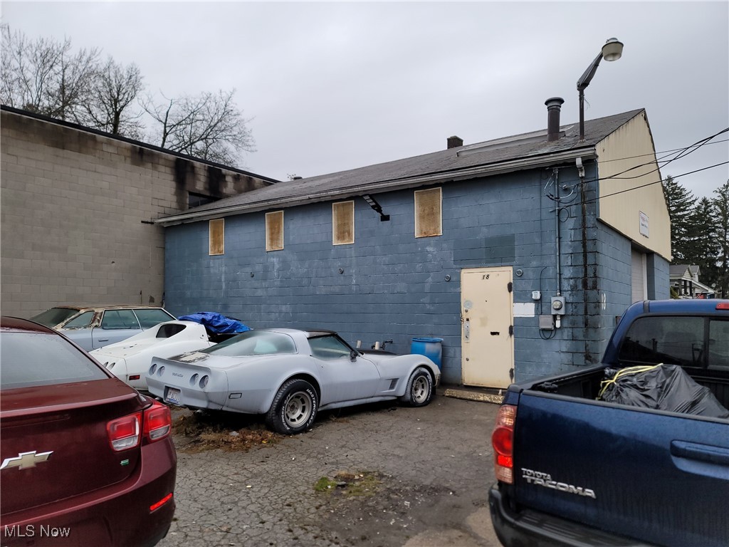 1730 Mahoning Avenue Property Photo 9