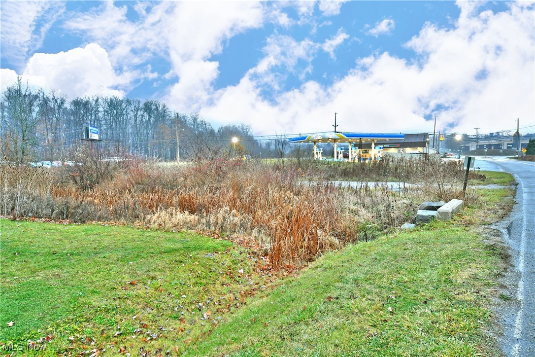 E Western Reserve Road Property Photo 8