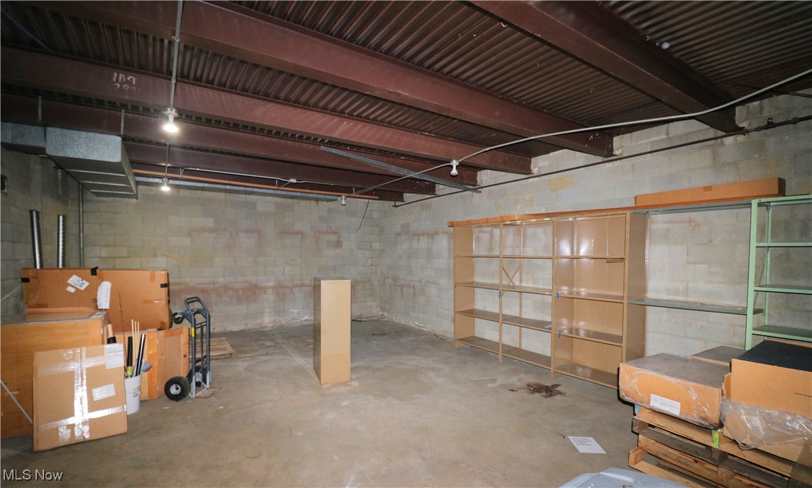 10 W Main Street Property Photo 25