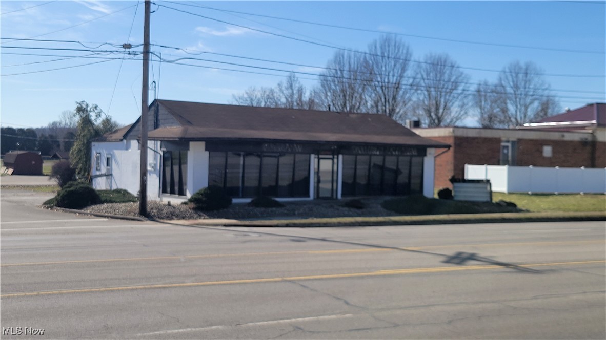 323 Pike Street Property Photo 1