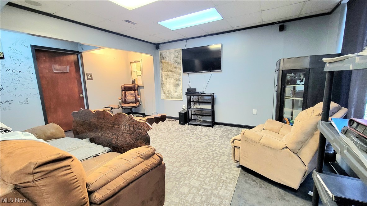 323 Pike Street Property Photo 9