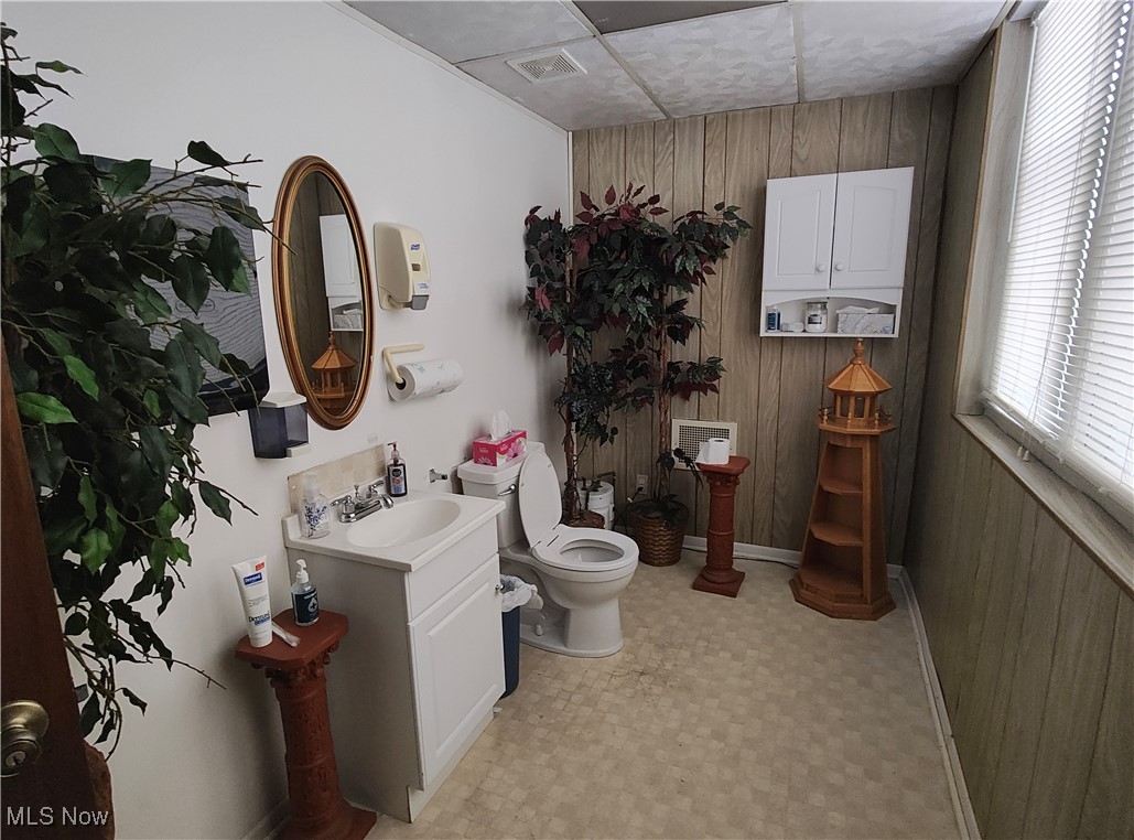 604 W 57th Street Property Photo 20