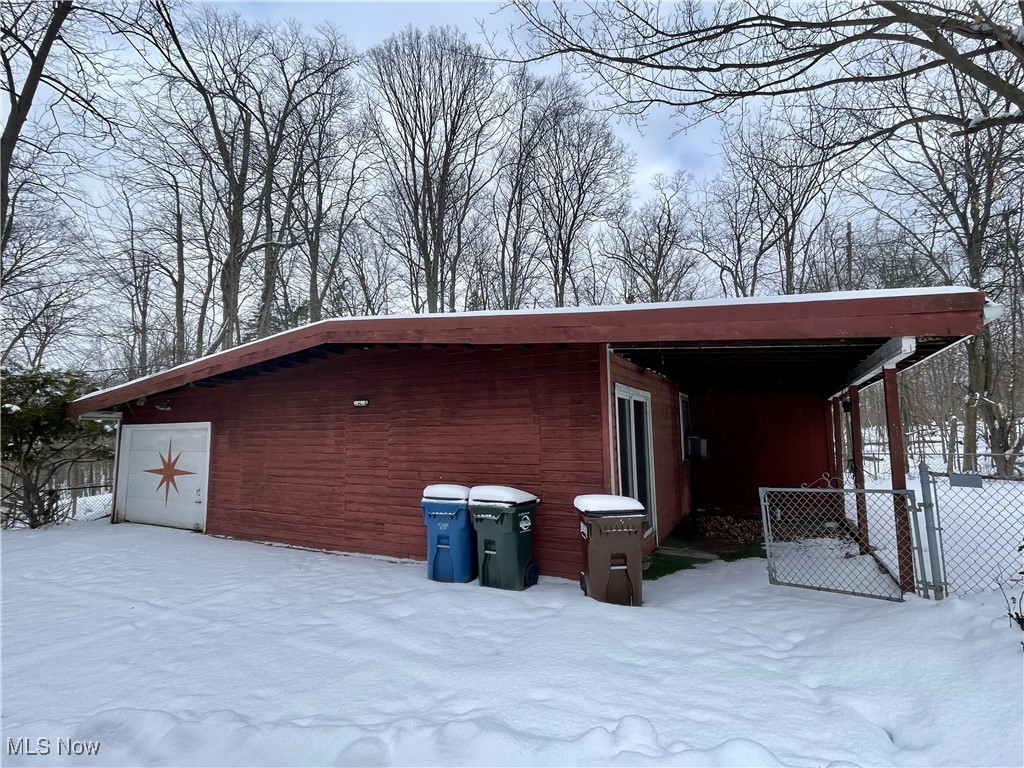 7791 Hoertz Road Property Photo 4