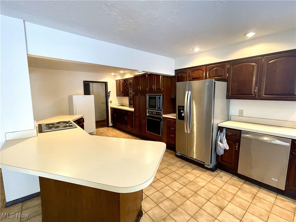 7791 Hoertz Road Property Photo 14