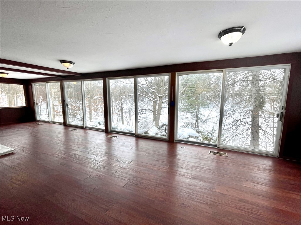 7791 Hoertz Road Property Photo 18