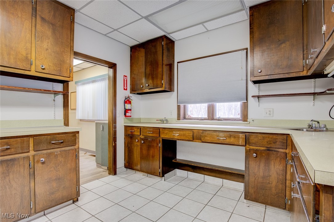 615 N Market Street Property Photo 6