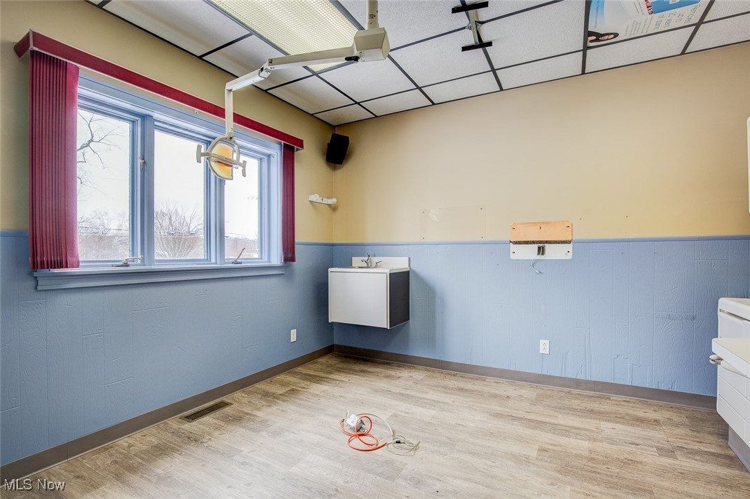 615 N Market Street Property Photo 15