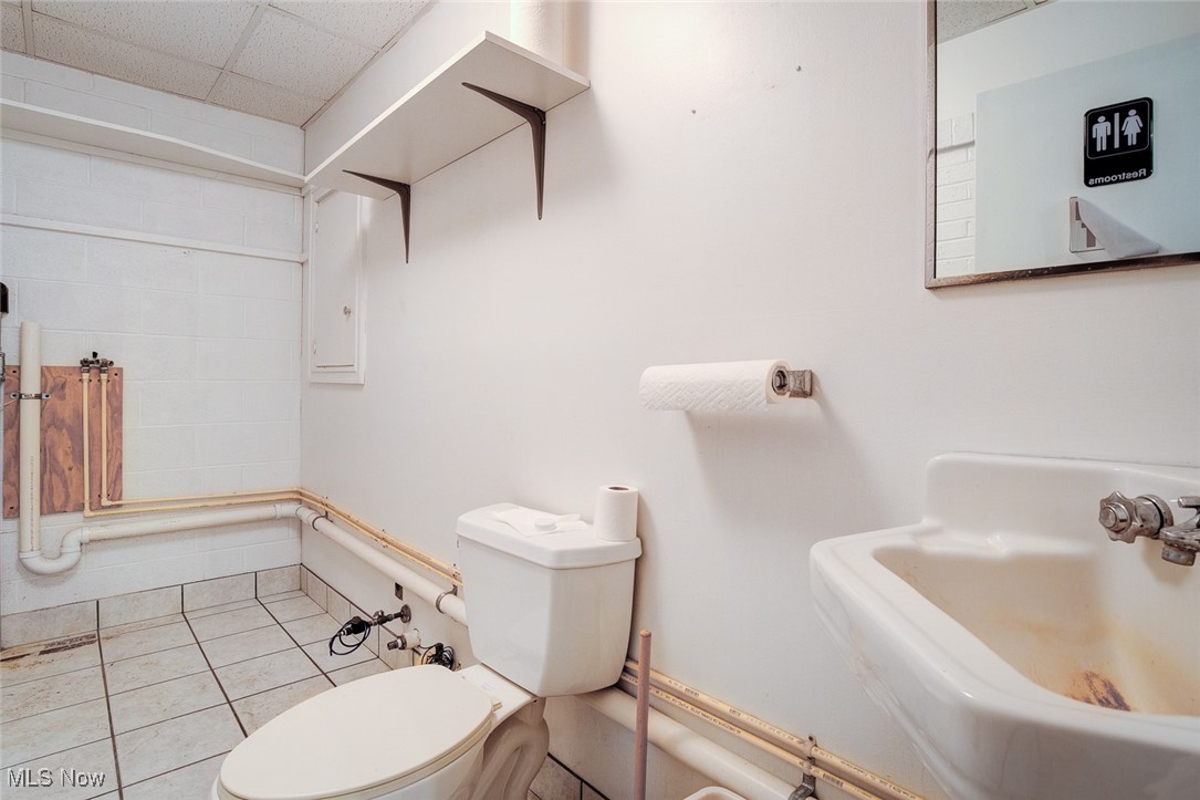 615 N Market Street Property Photo 16