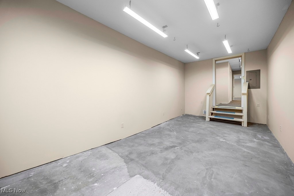 111 S Center Street Property Photo 21