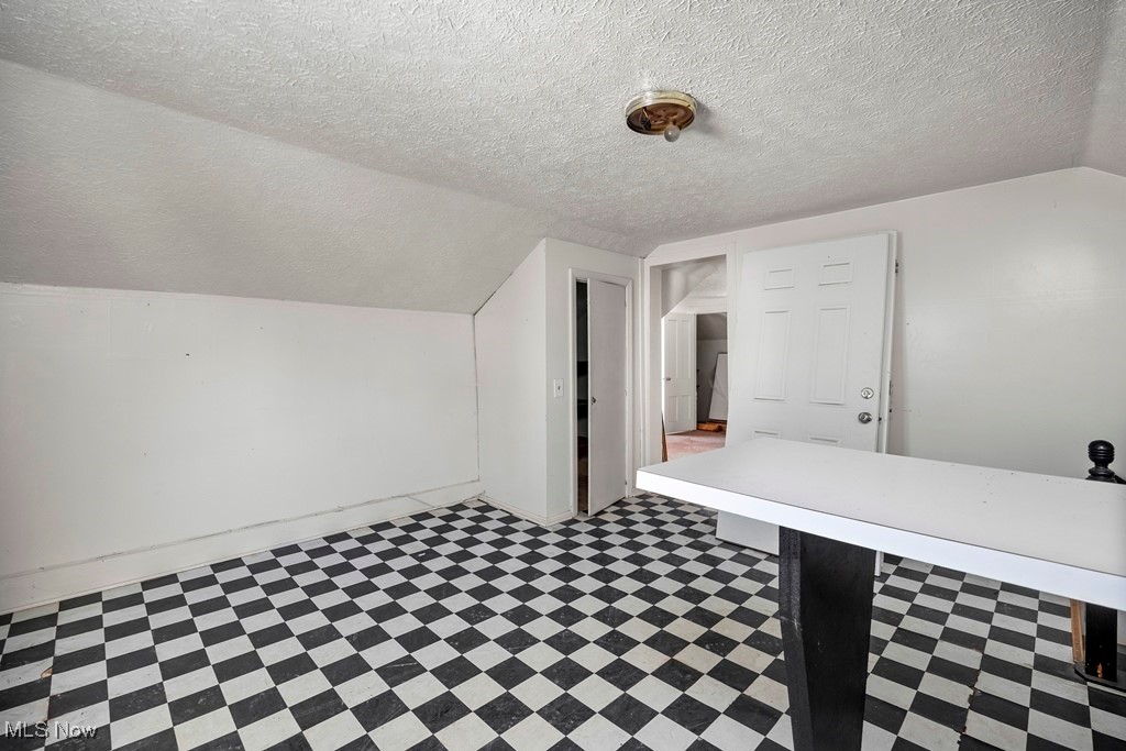 111 S Center Street Property Photo 26