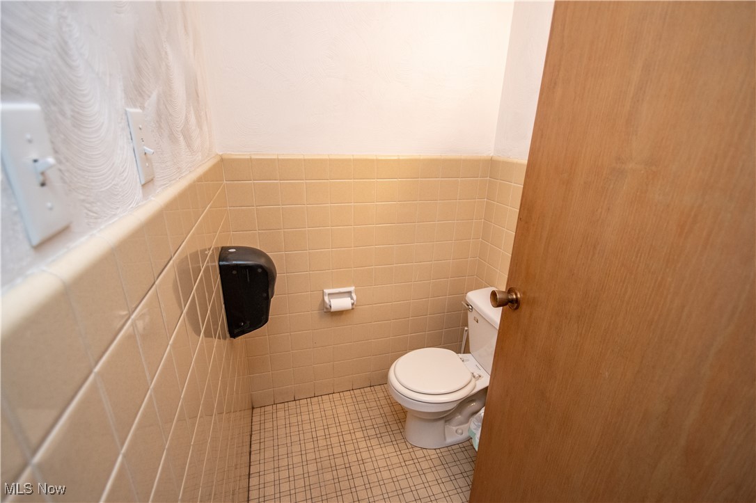 335 W Fifth Street Property Photo 17