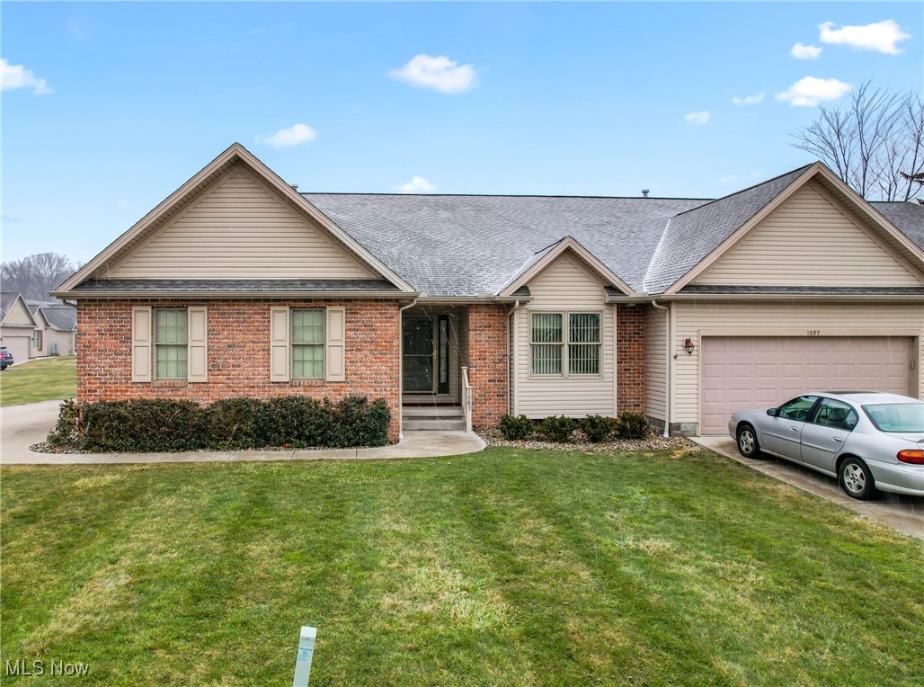 1089 Park Place Picture