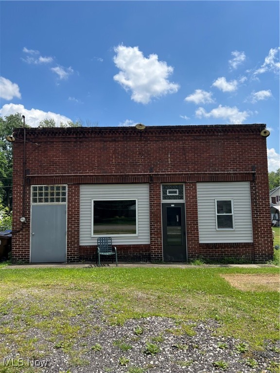 1115 Warren Road Property Photo 1