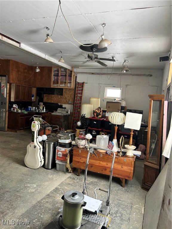 1115 Warren Road Property Photo 12