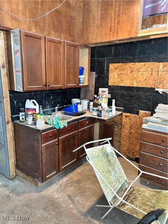 1115 Warren Road Property Photo 19