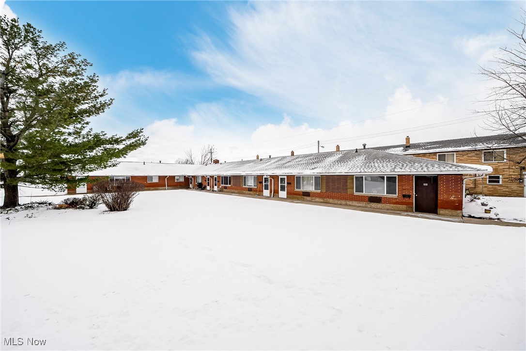 30050 Euclid Avenue A2 Property Photo 3