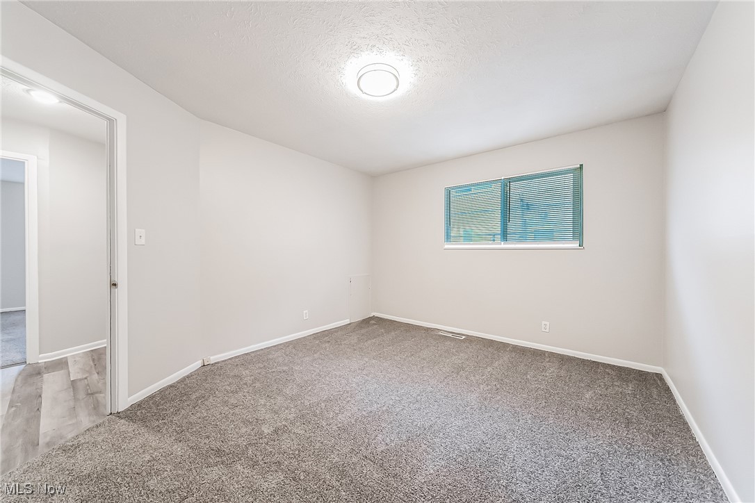 30050 Euclid Avenue A2 Property Photo 14