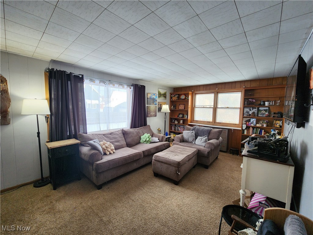 1925 E 45th Street Property Photo 18