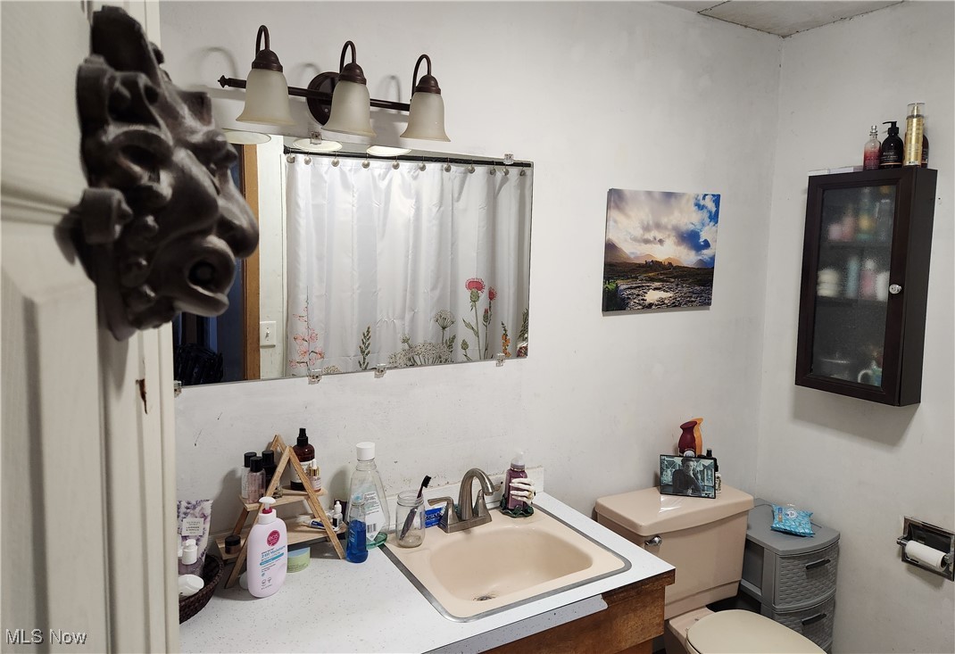 1925 E 45th Street Property Photo 24