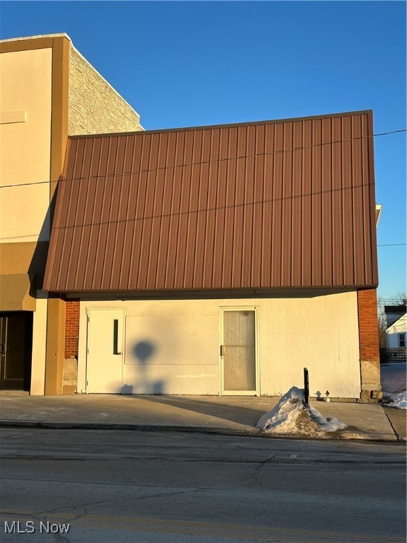 148 South Main Street Property Photo 4