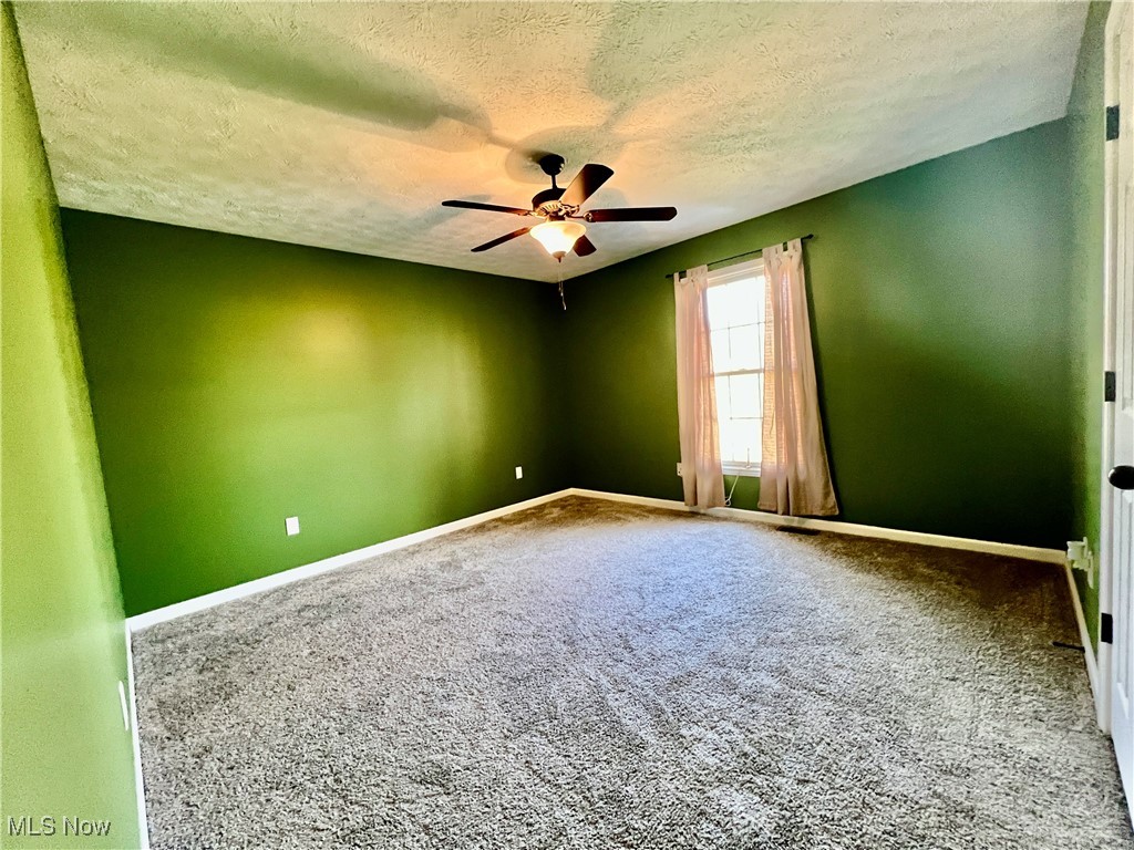 40900 Havenwood Drive Property Photo 9