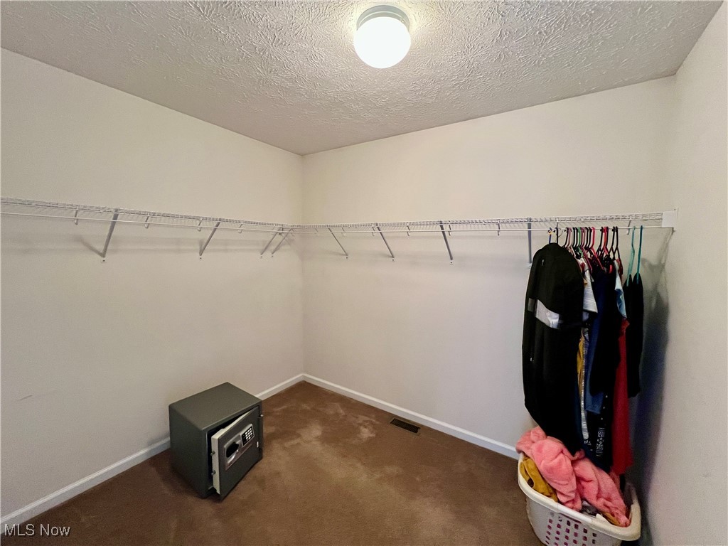 40900 Havenwood Drive Property Photo 16