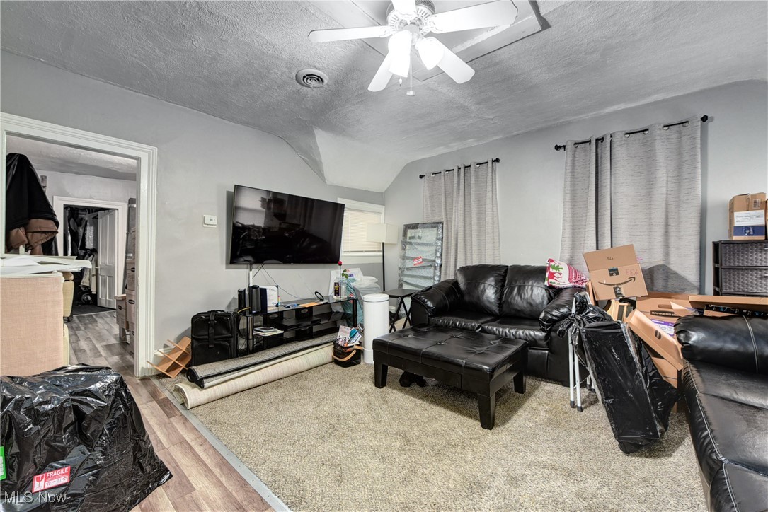 1204 Auburn Avenue Property Photo 34