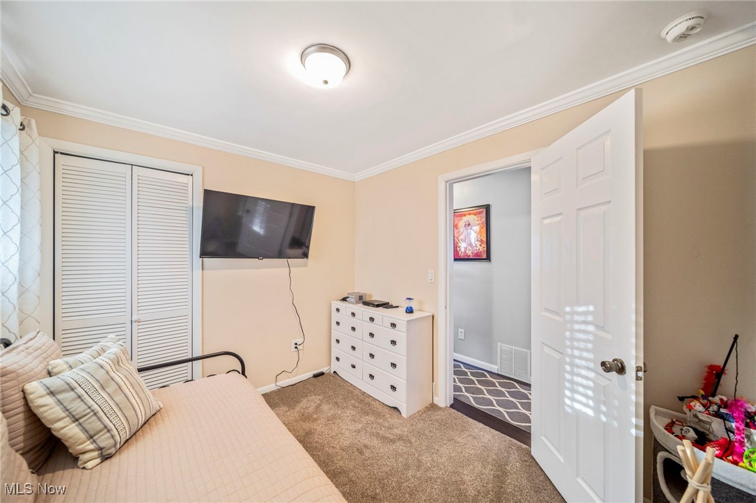 1036 Meadowlane Drive Property Photo 12