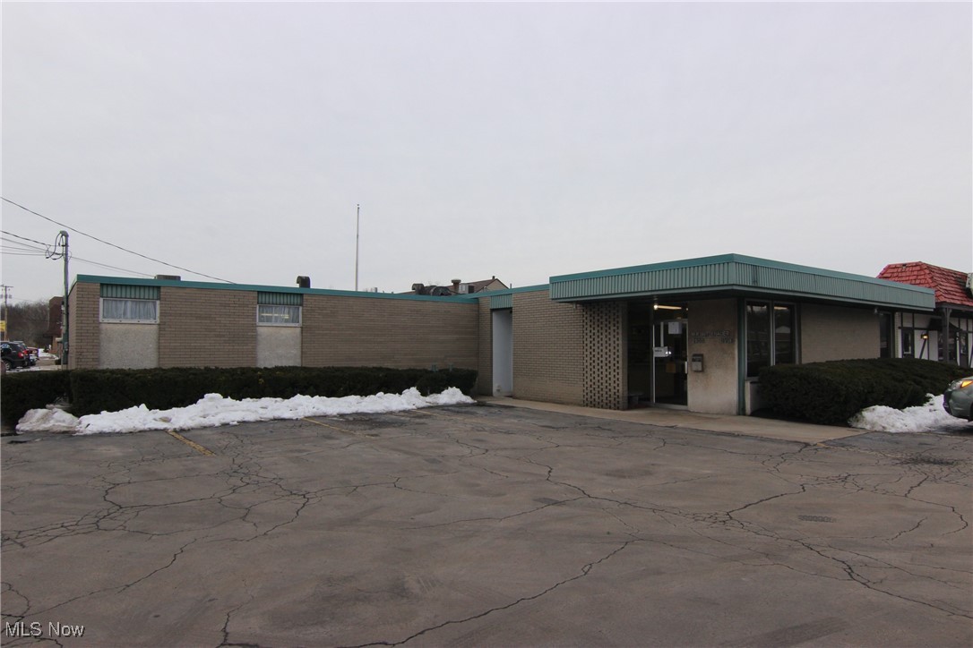 2900 Belmont Avenue Property Photo 1