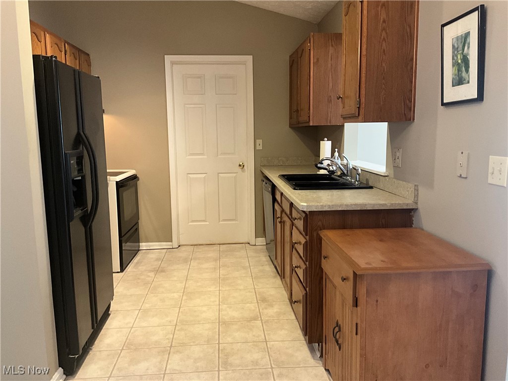 2203 Candlewood Drive Property Photo 13
