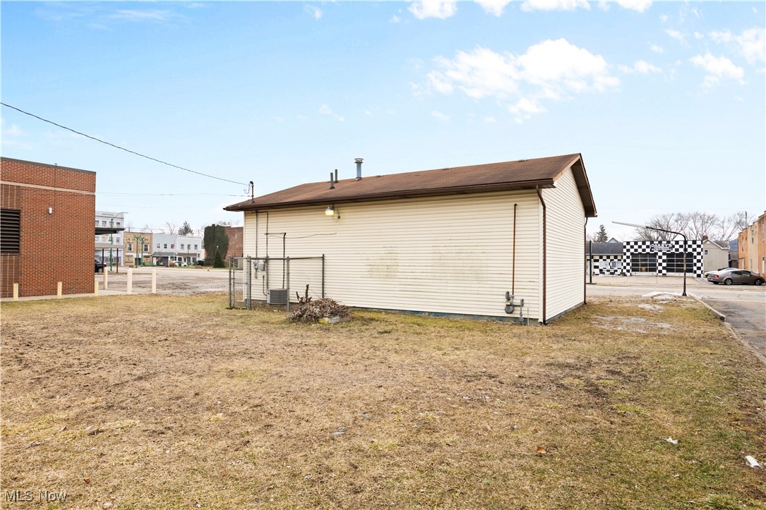 156 W Ohio Avenue Property Photo 7