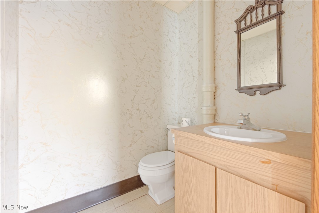 156 W Ohio Avenue Property Photo 19