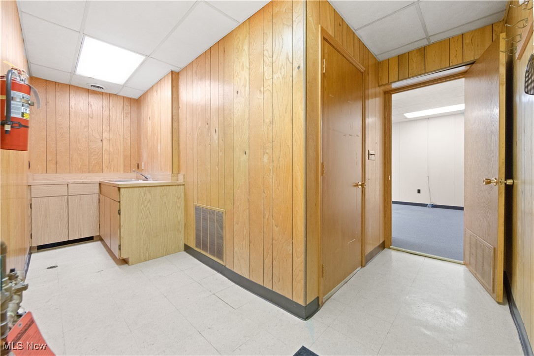 156 W Ohio Avenue Property Photo 28