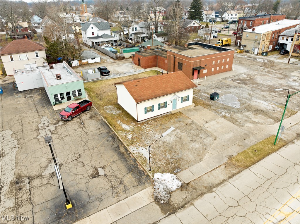 156 W Ohio Avenue Property Photo 32