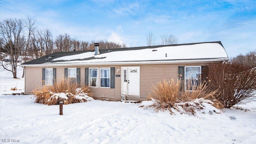 2910 Martinsburg Road Picture