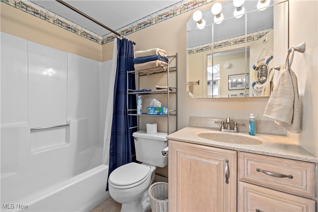 202 Clinton Reef Drive Property Photo 12