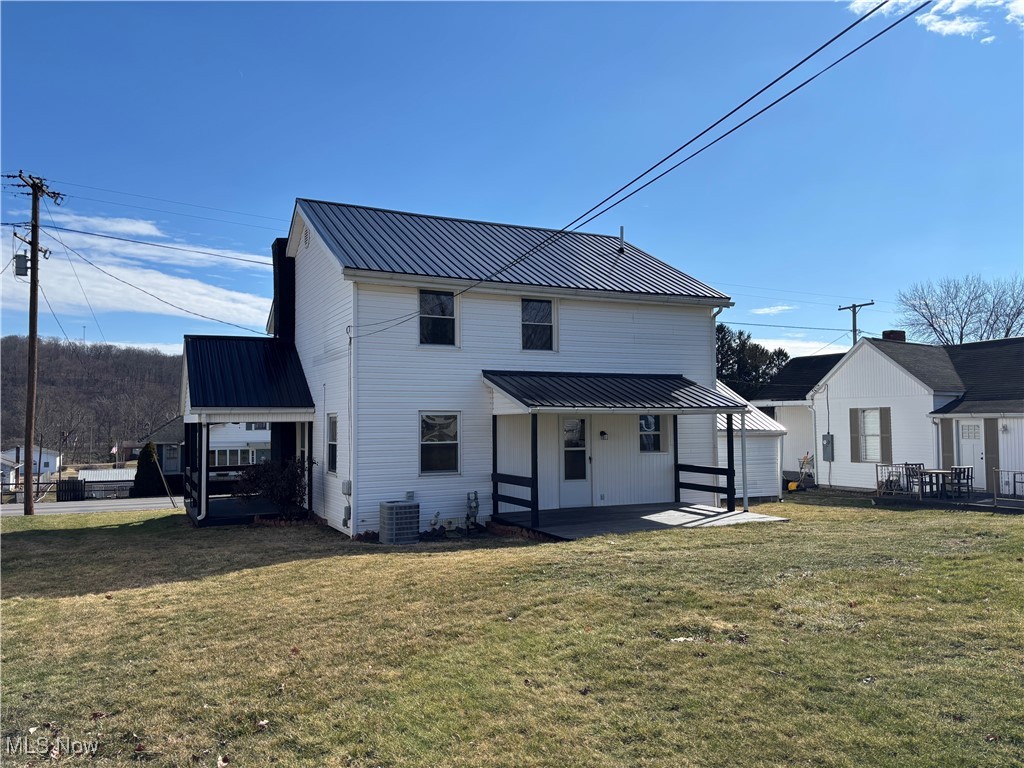 519 Front Street Property Photo 4